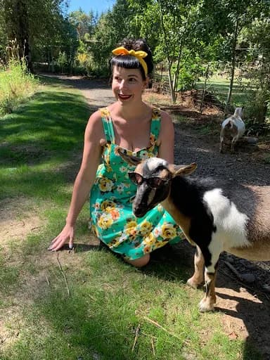Original Goat Yoga- Oregon City OR - Goat Yoga in Oregon City, Oregon